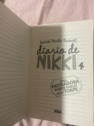 Diario de Nikki Una patinadora sobre hielo algo...