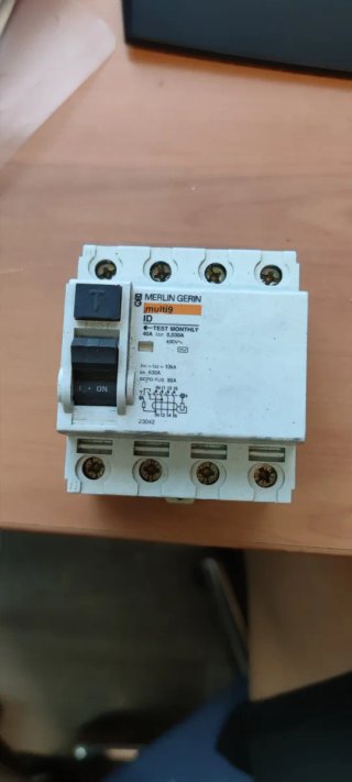 Diferencial Merlin Gerin Multi9 ID 4P 40A