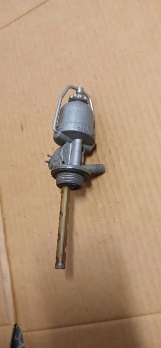 Grifo Gasolina Vespa con Filtro