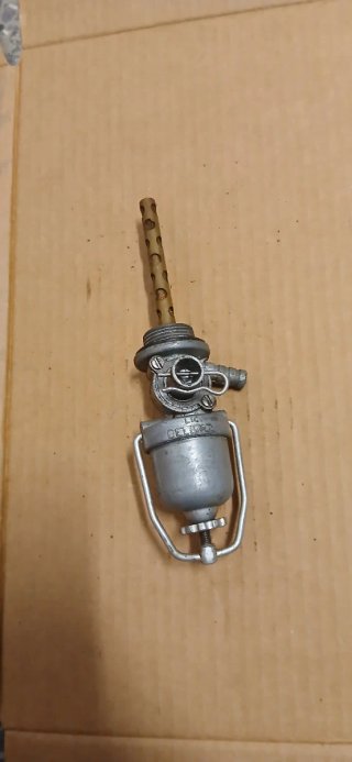 Grifo Gasolina Vespa con Filtro