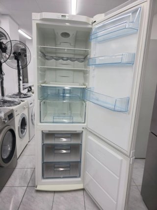 Nevera marca Electrolux No Frost