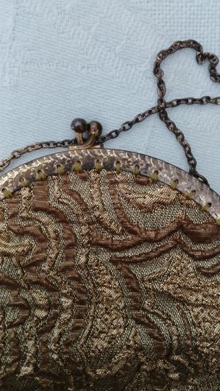 Bolso de mano antiguo dorado y marrón