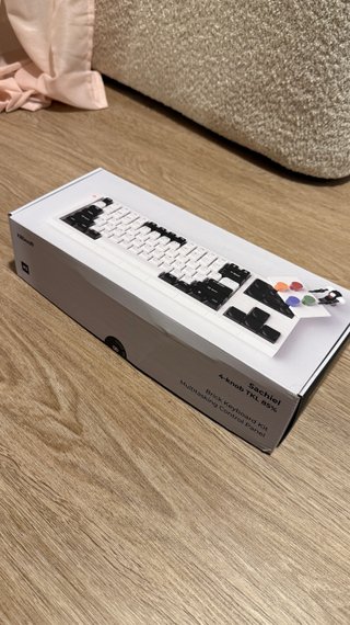 Teclado KBDcraft Sachiel