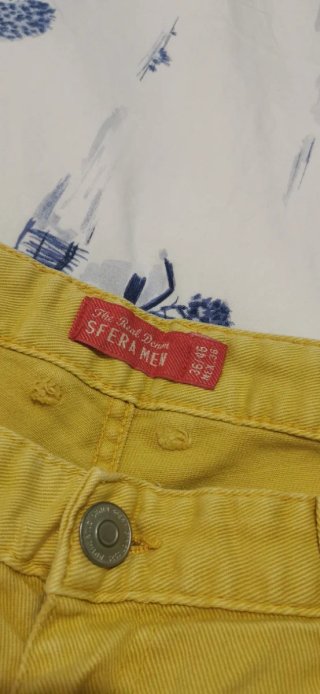 Bermudas vaqueras Sfera color mostaza Talla 36/46