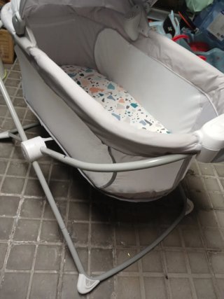Cuna Moisés Plegable Fisher-Price Proyecciones
