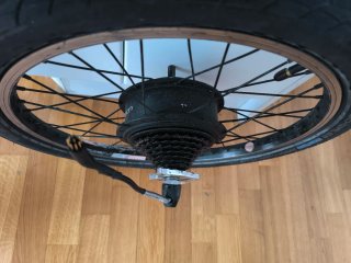 Rueda BH con motor integrado Emotion Easy Volt...