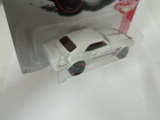 Hot Wheels 2017 -  67 Pontiac Firebird 400 - red e