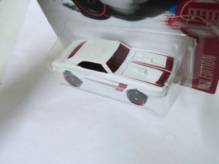 Hot Wheels 2017 -  67 Pontiac Firebird 400 - red e