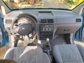 FORD TRANSIT CONNECT 1.8 TDCi – Furgoneta mixta