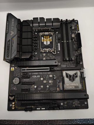 Placa Base ASUS TUF Gaming Z790-Plus WiFi