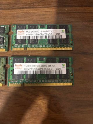 4 Memorie RAM DDR2 Portatili