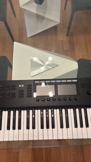 Native Instruments Komplete S49 MK2