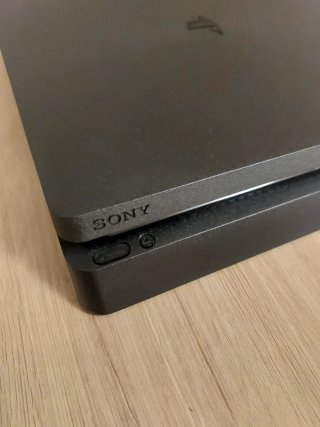 PlayStation 4 Slim (como nueva)