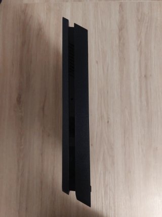 PlayStation 4 Slim (como nueva)