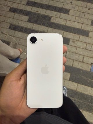 iPhone 16e 256GB