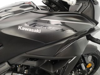 KAWASAKI VERSYS 650 ABS 2025 2287 kms.