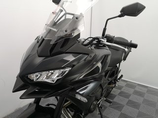 KAWASAKI VERSYS 650 ABS 2025 2287 kms.