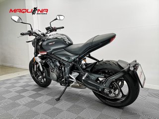 TRIUMPH TRIDENT 660 2023 1313 kms.