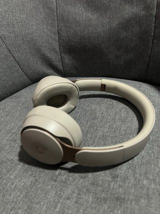 Beats Solo Pro Auriculares Inalámbricos Gris/Oro