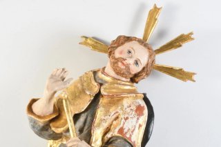 65 cm. Escultura del apóstol Santiago
