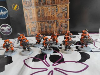 Uthar Destinado + Guerreros Votann WH40k