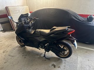 Yamaha T-Max 560 2024 Negro/Gris