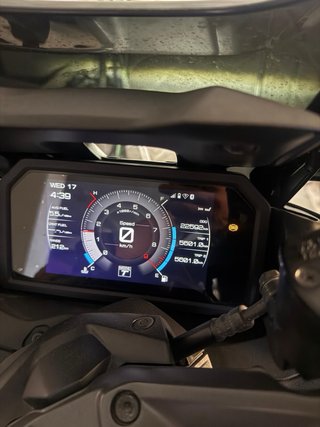 Yamaha T-Max 560 2024 Negro/Gris