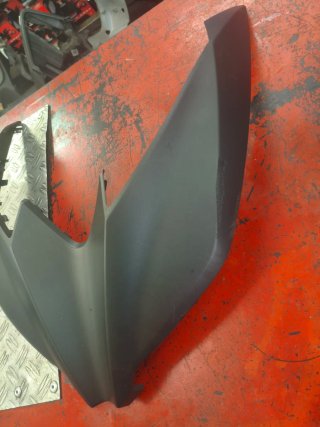 Yamaha XMAX 125. 2018/2022 Carenado frontal