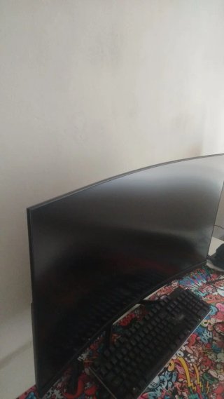 Monitor Curvo MSI de 31 165hz  4k