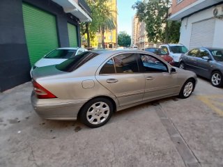 Mercedes-Benz Clase C 2006
