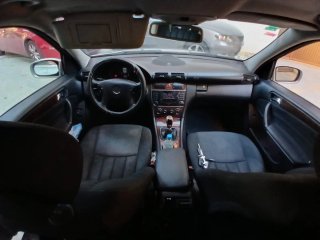 Mercedes-Benz Clase C 2006