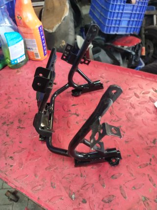 Araña,soporte Kymco DTX 360