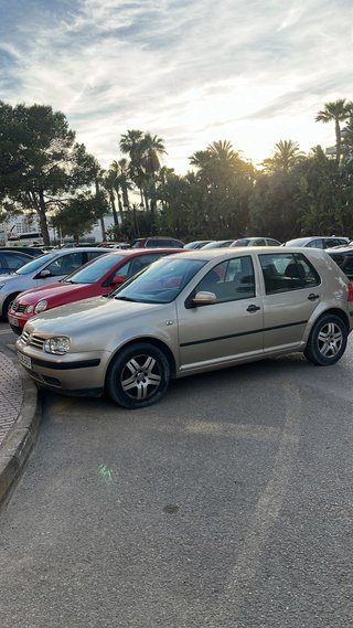 Volkswagen Golf 2002