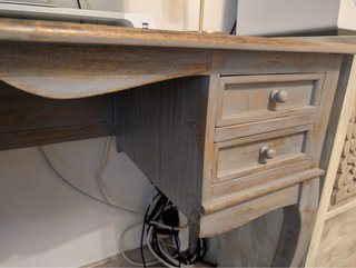 Scrivano elegante in legno massello