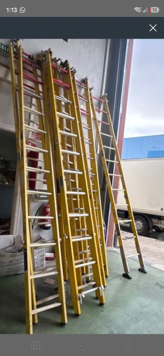 Escaleras de fibra 12 peldaños