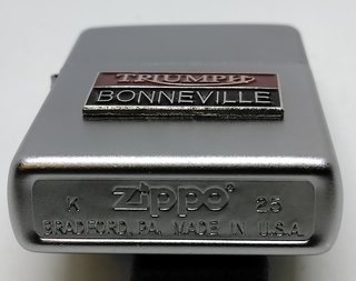 Zippo Triumph Bonneville.