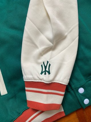 Casaco Varsity NY Yankees MLB Verde Laranja