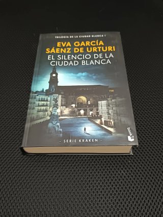 El silencio de la ciudad blanca (Trilogía de la...