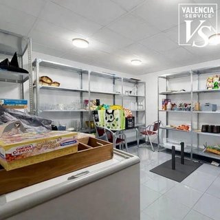 VS 0907 – CAFETERÍA CON ZONA LÚDICA Y TERRAZA