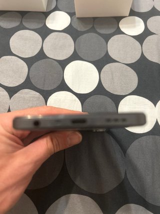 OPPO A58 no tiene cargador