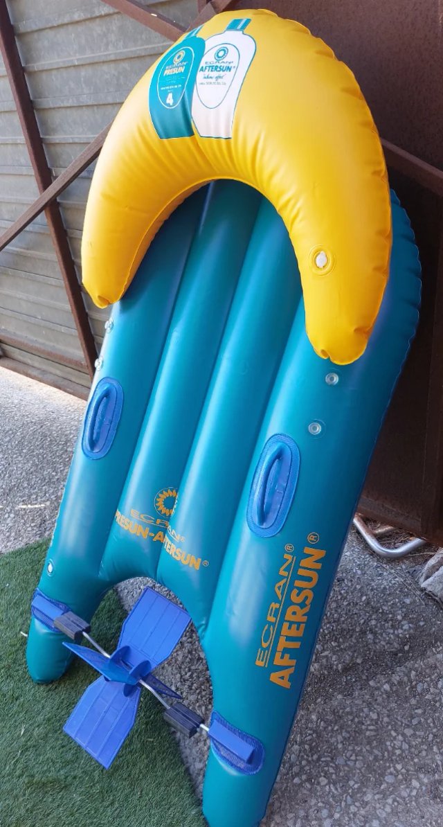 Pedalo hinchable infantil ECRAN