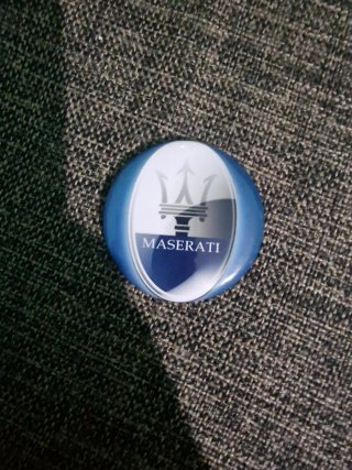 Spilla Maserati Blu