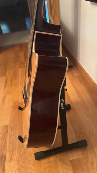 Guitarra Yamaha modelo FX370C