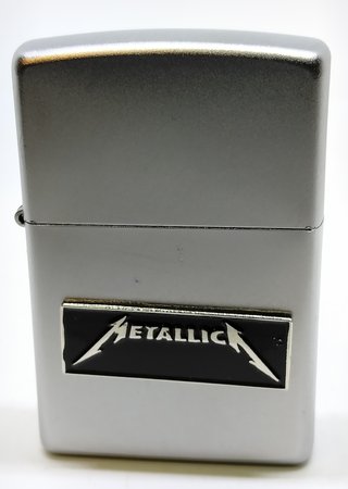 Zippo Metallica.