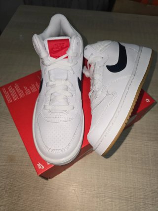 Zapatillas Nike Court Borough Mid Blancas