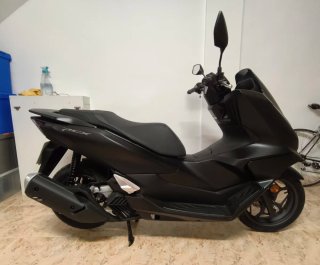 Honda PCX 125 Negra
