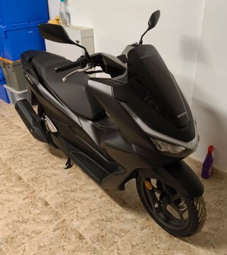 Honda PCX 125 Negra