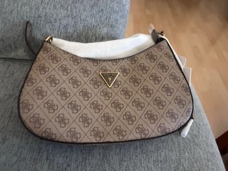 Bolso Guess Monogram Marrón y Beige