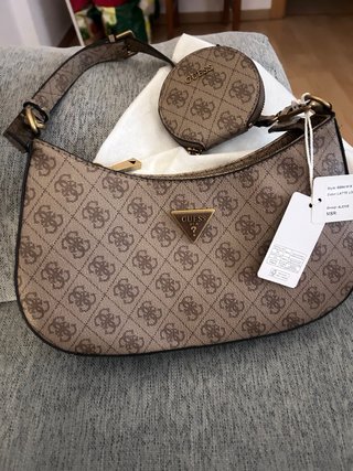 Bolso Guess Monogram Marrón y Beige