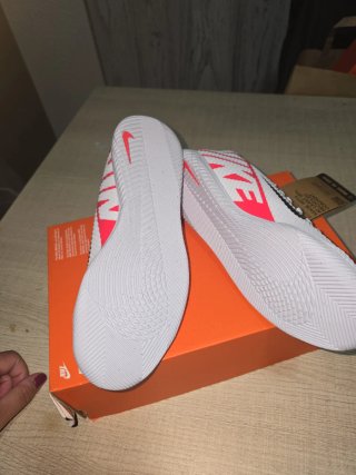 Botas Nike Mercurial Vapor 15 Club IC
